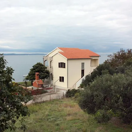 5803b Apartamento Kožino