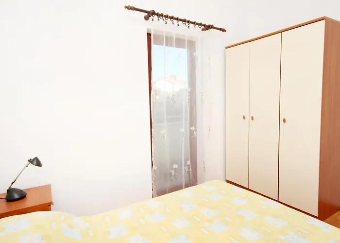 5803b Apartamento Kožino